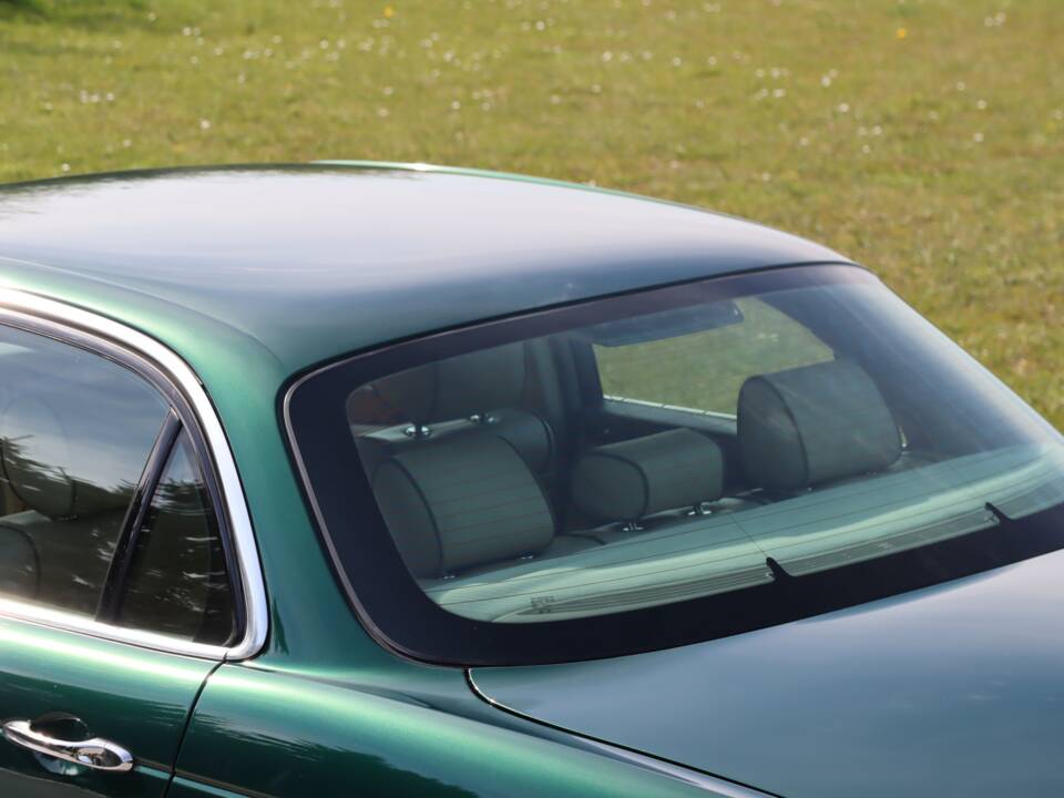 Imagen 40/50 de Jaguar XJ 8 4.2 (2006)