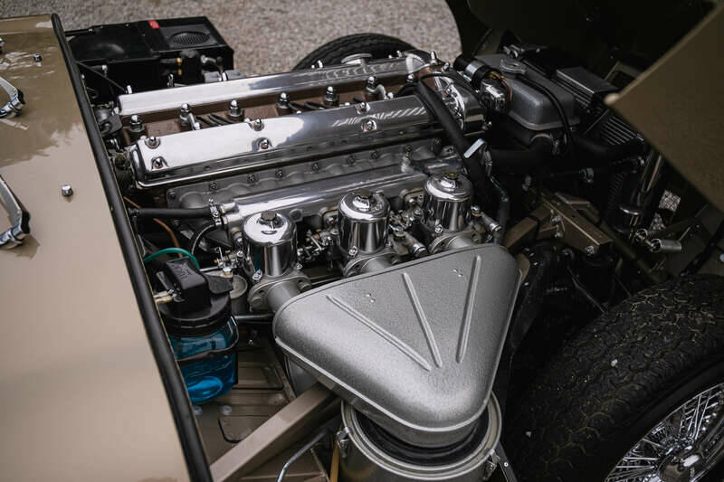 Immagine 14/50 di Jaguar E-Type 4.2 (1965)