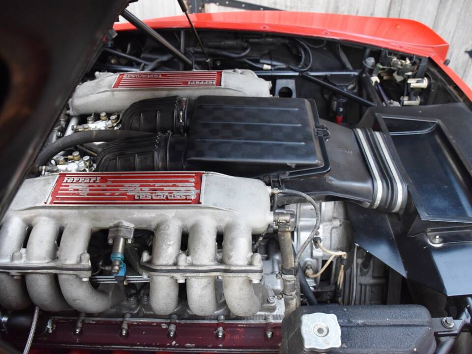 Afbeelding 39/40 van Ferrari Testarossa (1986)