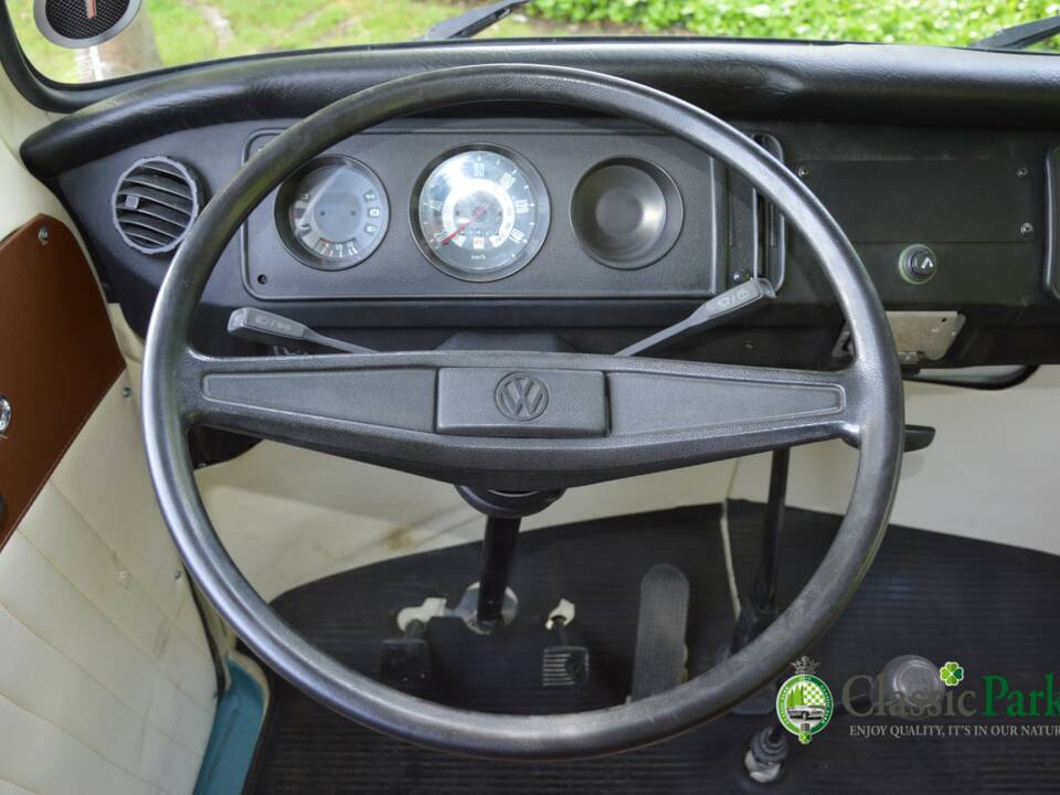 Bild 31/50 von Volkswagen T2b Camper (1976)