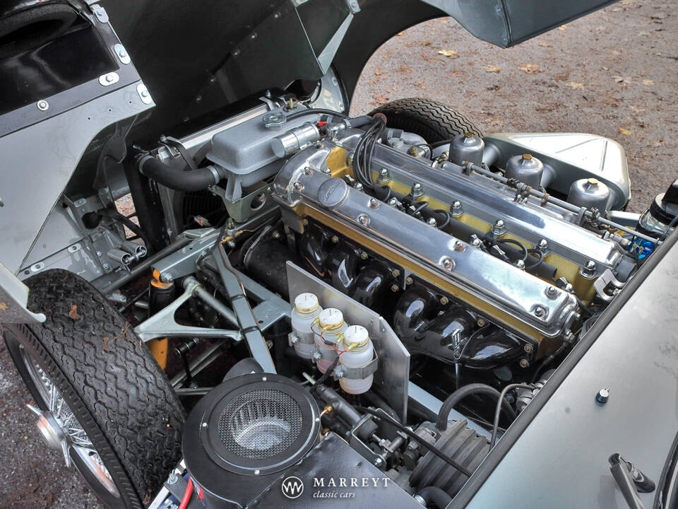 Bild 26/69 von Jaguar E-Type 3.8 Flat Floor (1961)