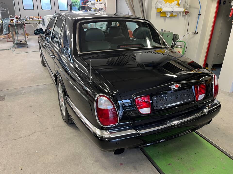 Image 3/7 of Bentley Arnage Red Label (2001)