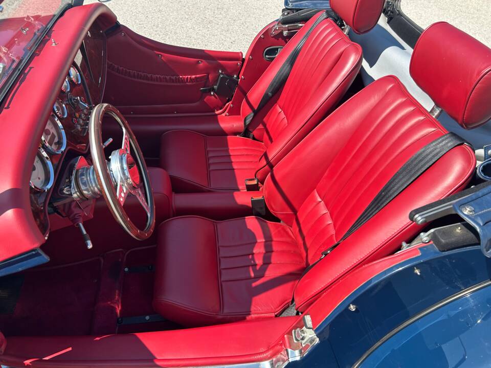 Bild 12/31 von Morgan Plus 4 (2015)