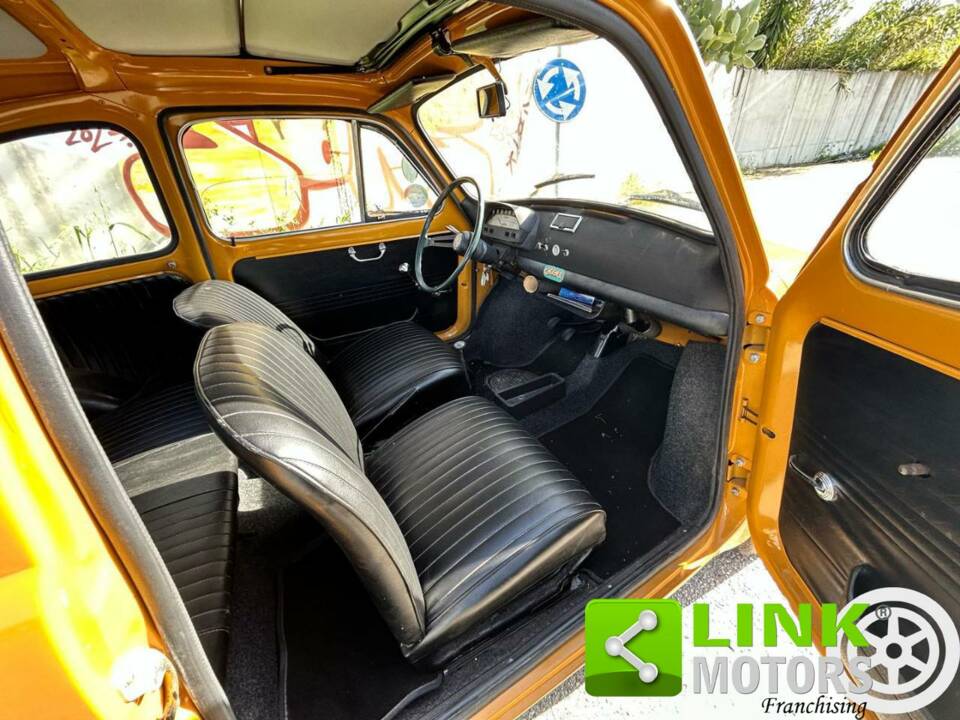 Image 4/10 of FIAT 500 L (1971)