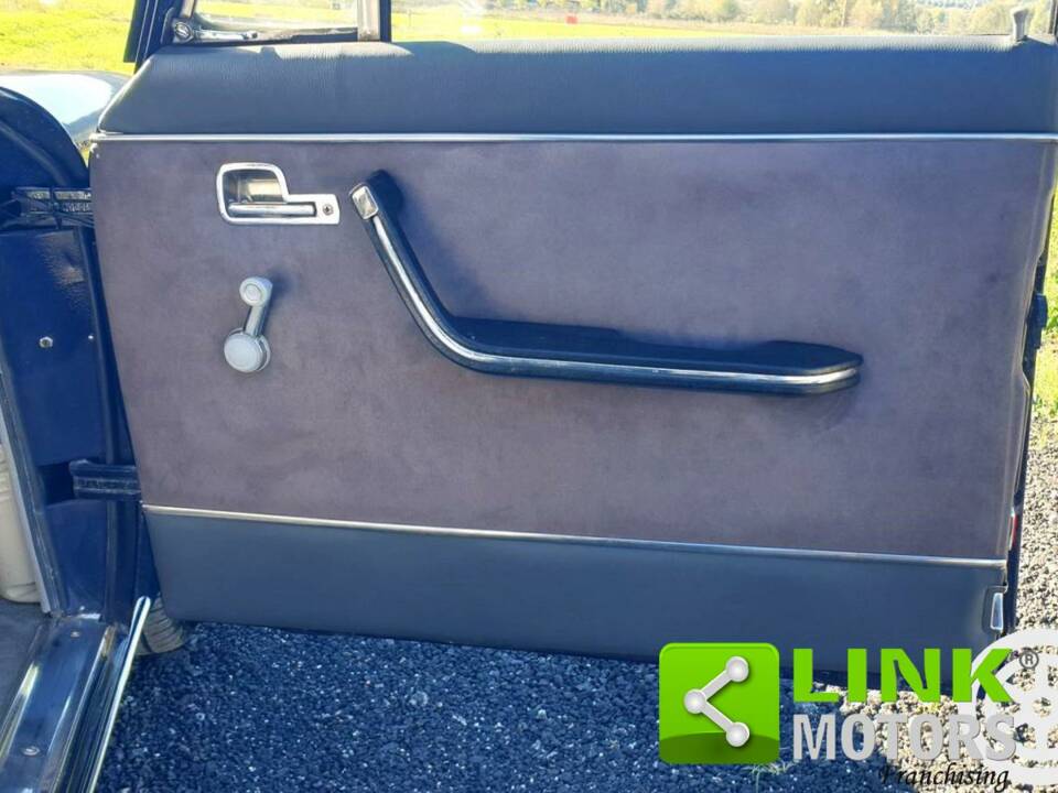 Image 6/10 of Lancia 2000 (1972)