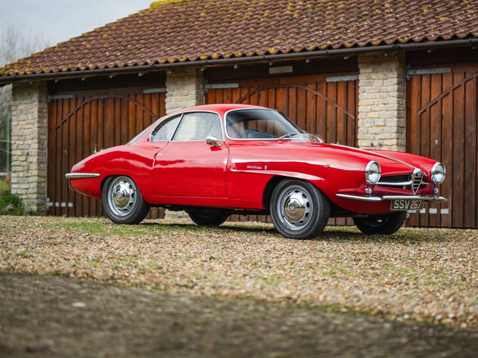 Bild 10/70 von Alfa Romeo Giulia Sprint Speciale (1964)