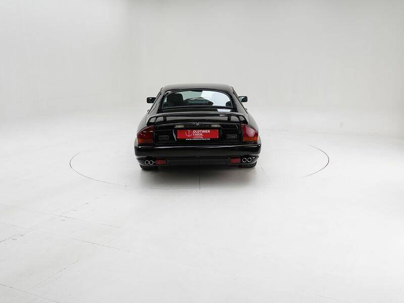 Image 7/15 of Jaguar XJRS 6.0 (1991)