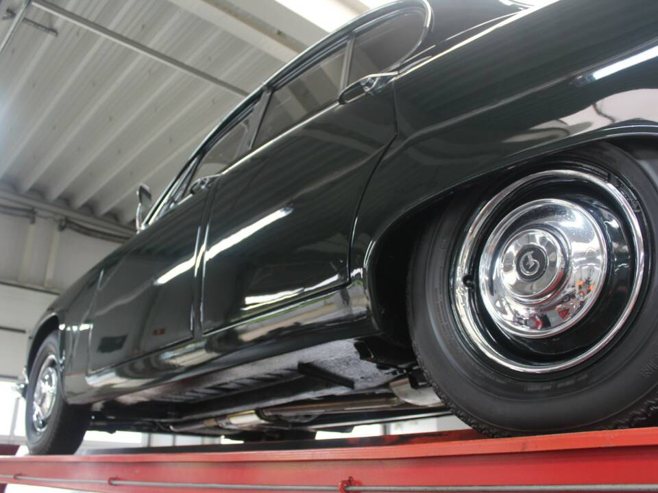 Bild 9/50 von Daimler Sovereign 420 (1968)