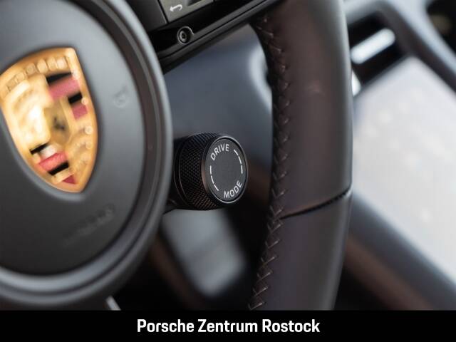 Obraz 17/35 pojazdu Porsche Taycan 4S (1900)