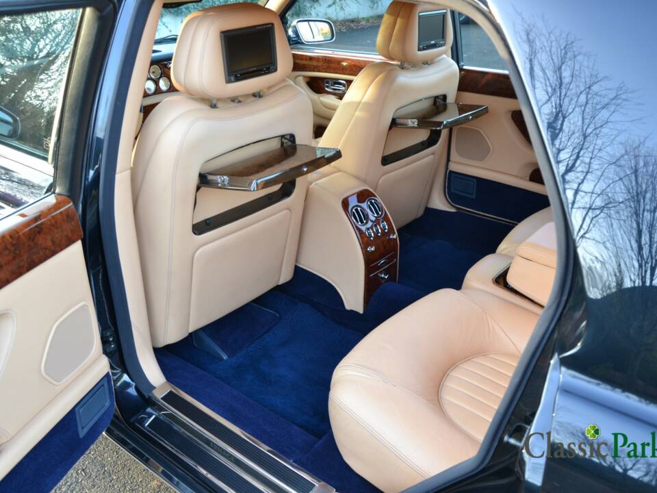 Bild 28/50 von Bentley Arnage Red Label (2002)