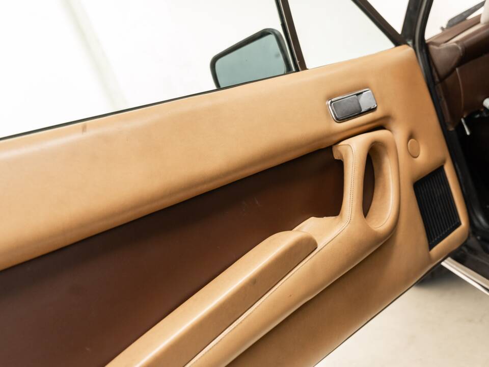 Bild 8/31 von Ferrari 400i (1981)