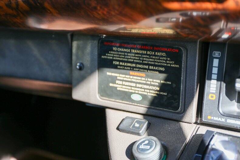 Immagine 22/50 di Land Rover Range Rover Vogue LSE (1994)