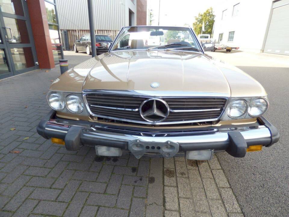 Image 6/36 of Mercedes-Benz 560 SL (1988)