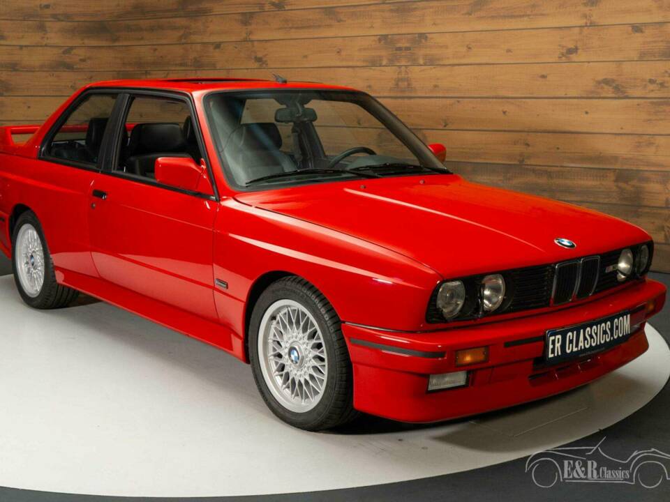 Immagine 19/19 di BMW M3 (1989)