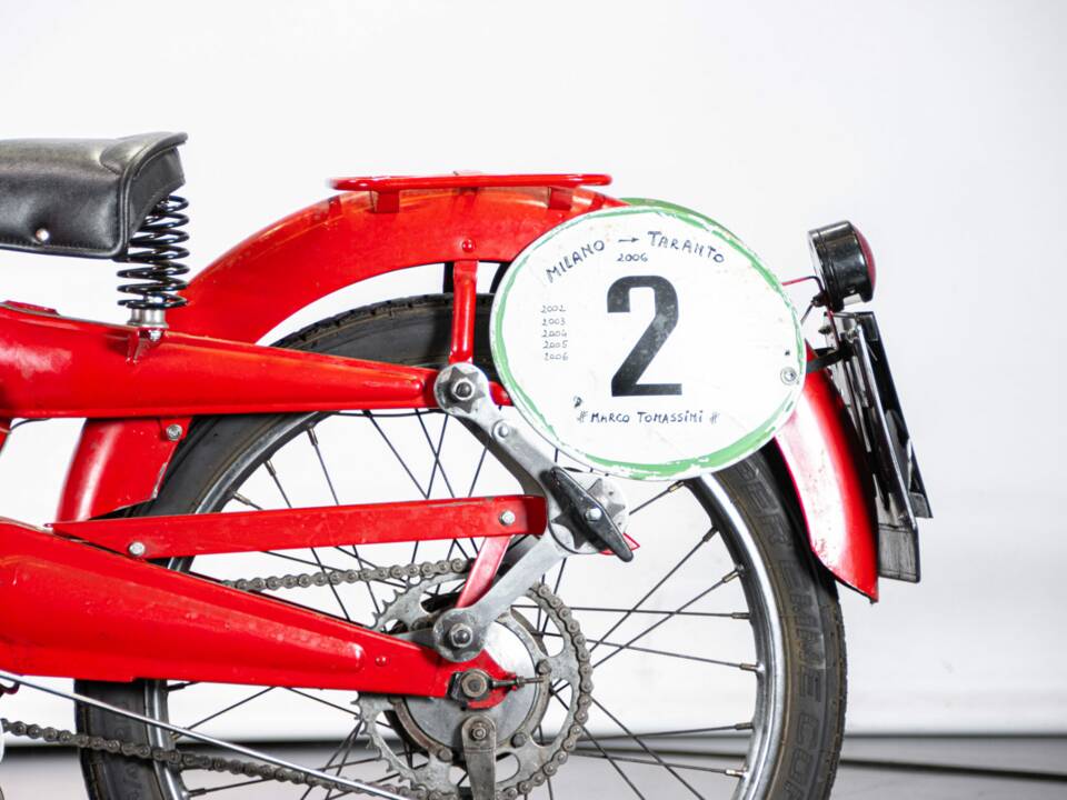Bild 14/42 von Moto Guzzi Motoleggera 65 (1954)