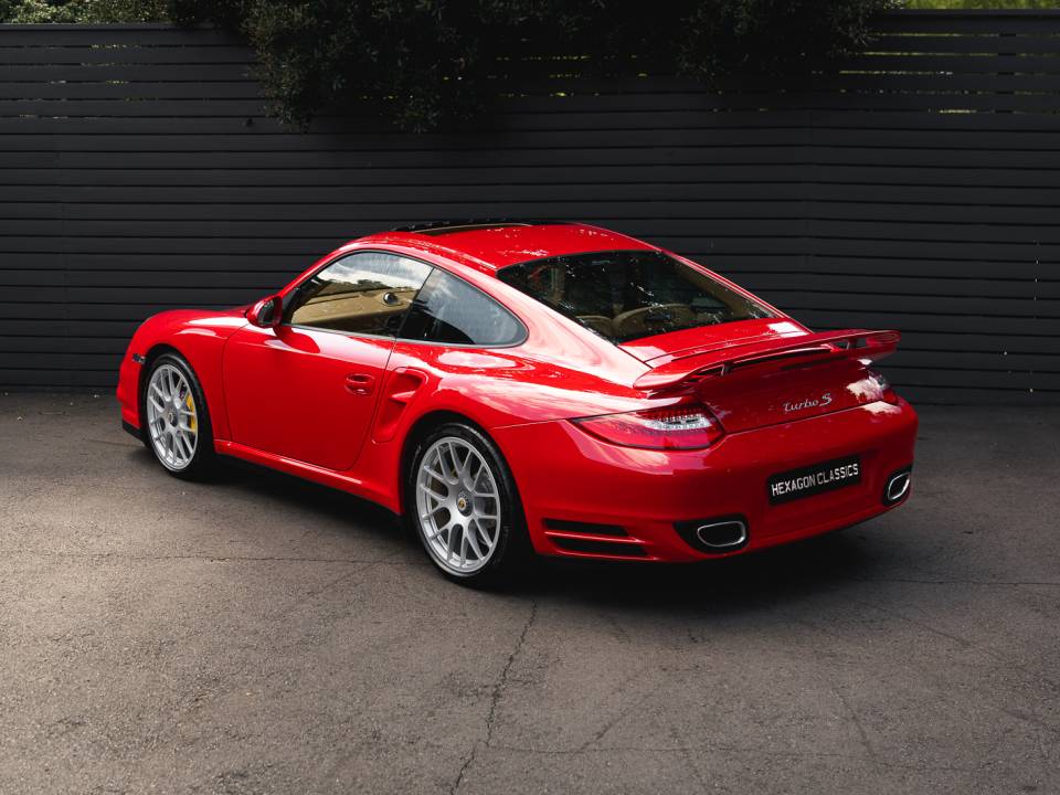 Immagine 8/50 di Porsche 911 Turbo S (2012)