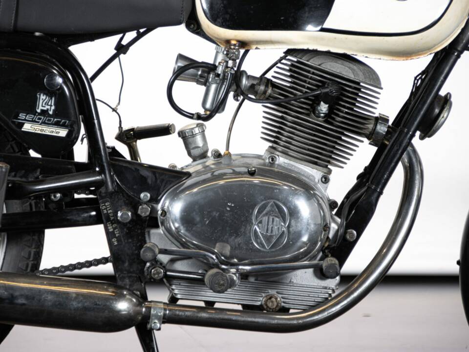 Immagine 34/50 di Gilera Giubileo 125 (1962)