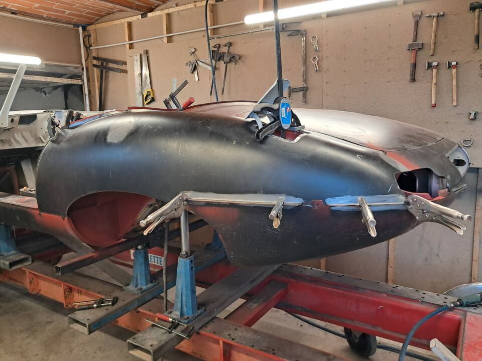 Image 53/74 of Jaguar E-Type 3.8 Flat Floor (1961)