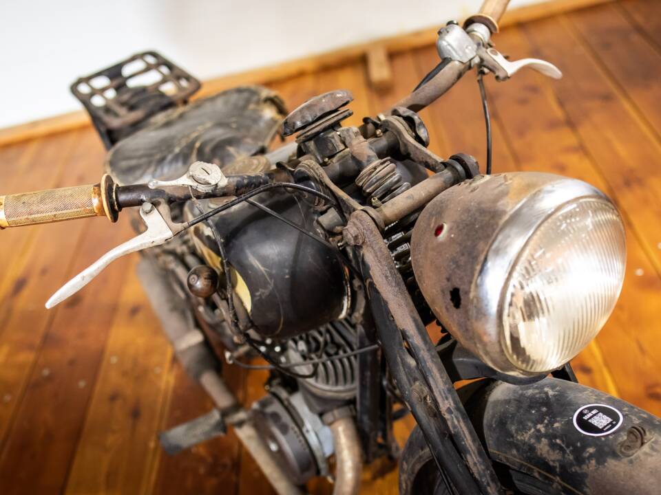 Image 3/17 of DKW RT 200 (1900)