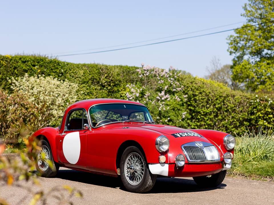 Image 12/50 de MG MGA 1500 (1957)