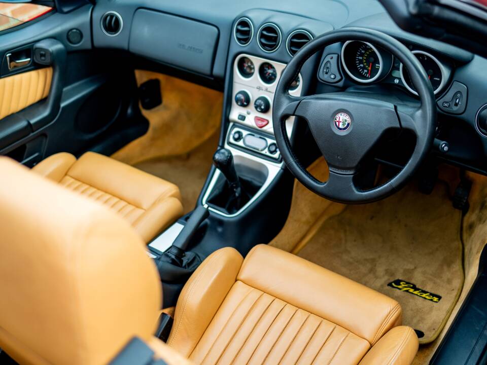 Image 4/43 de Alfa Romeo Spider 2.0 Twin Spark 16V (2003)