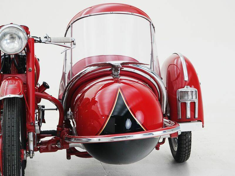 Image 12/15 de Moto Guzzi DUMMY (1953)