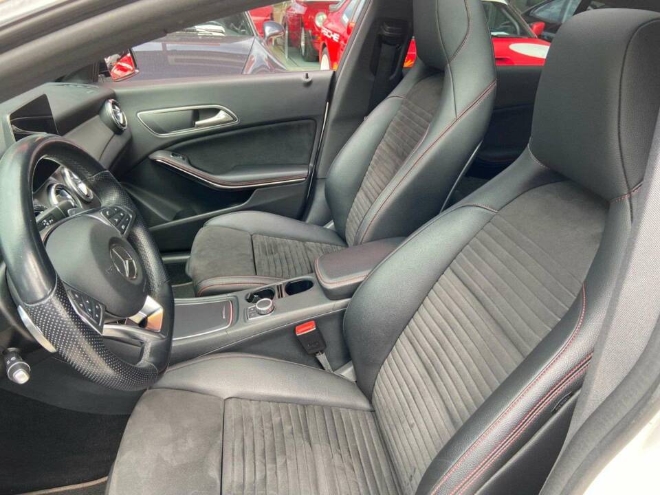 Afbeelding 8/15 van Mercedes-Benz CLA 200 Shooting Brake (2018)