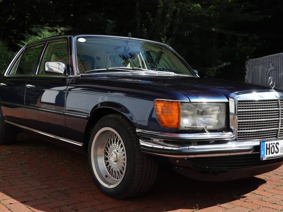 Image 25/57 de Mercedes-Benz 450 SEL 6,9 (1977)