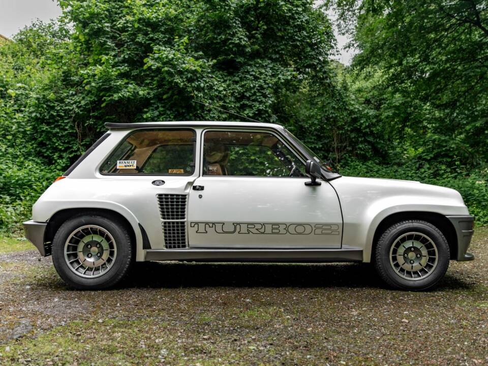 Image 7/49 of Renault R 5 Turbo 2 (1984)