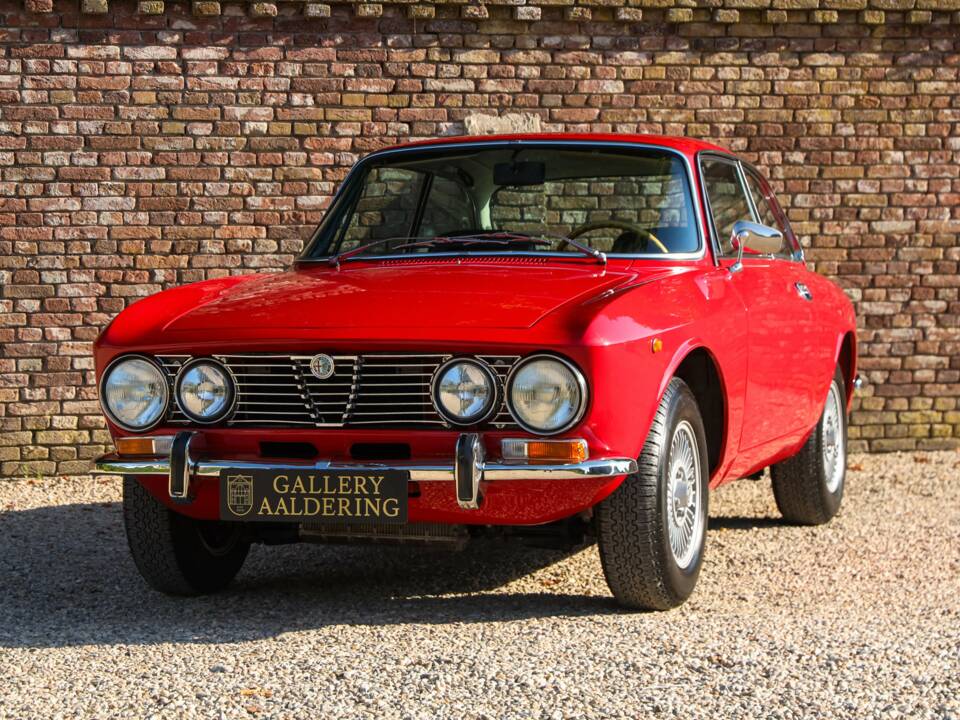 Imagen 1/50 de Alfa Romeo 2000 GT Veloce (1972)