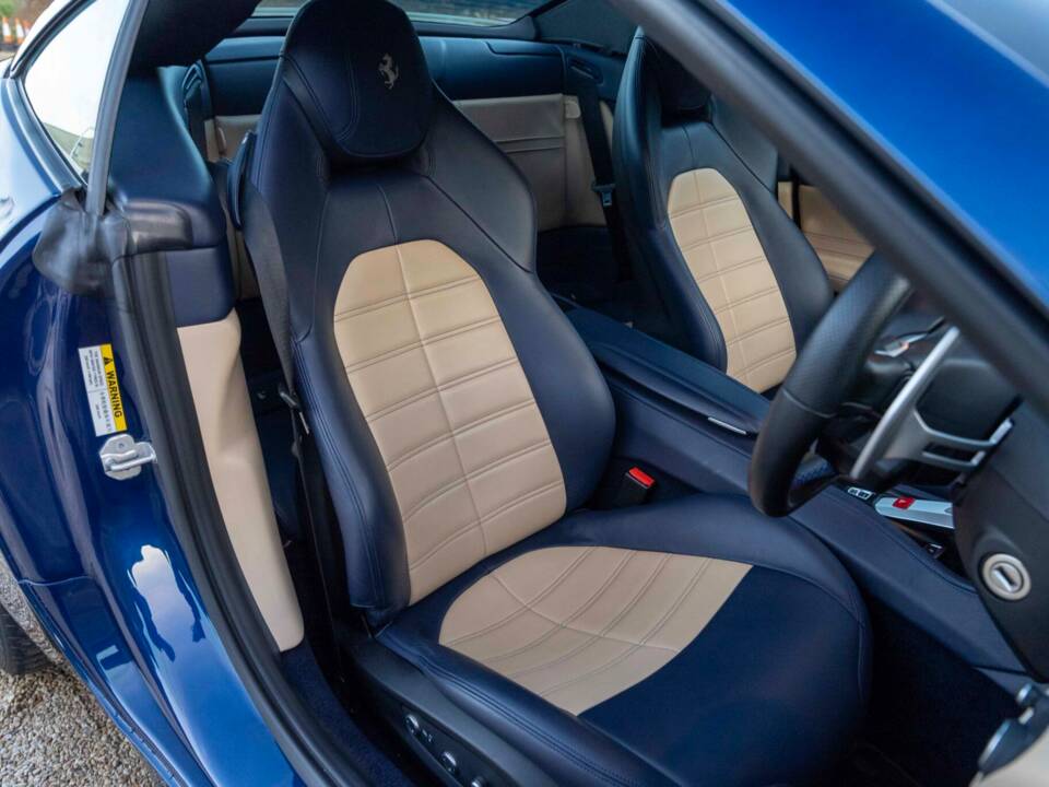 Bild 7/11 von Ferrari California T (2015)