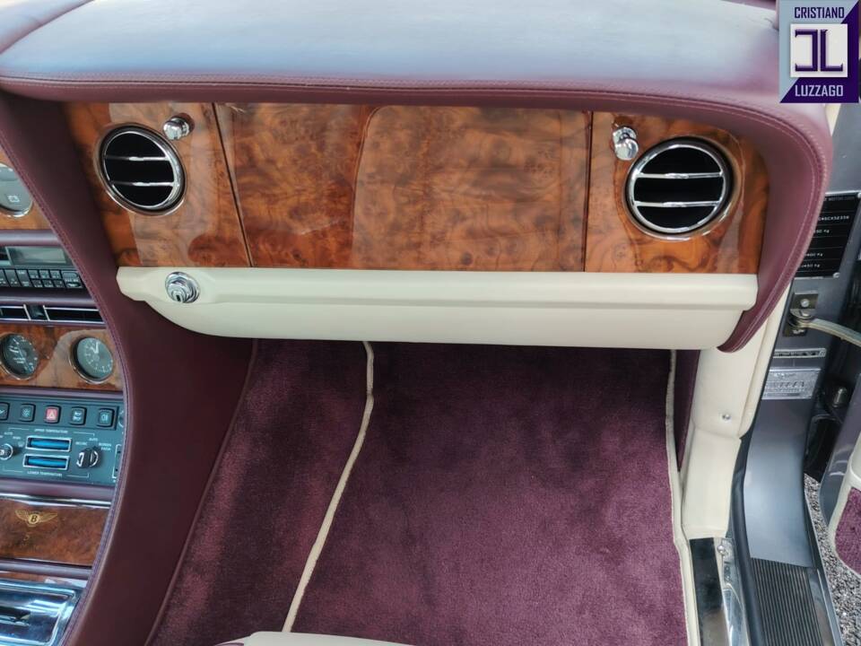 Bild 41/98 von Bentley Continental S (1995)
