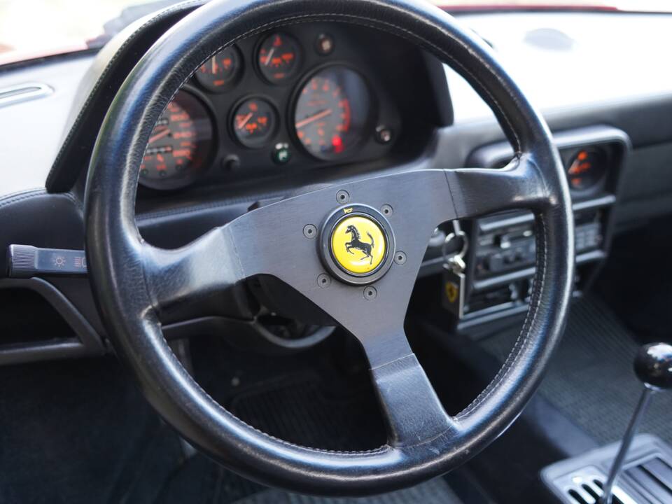 Immagine 31/100 di Ferrari 208 GTS Turbo (1989)