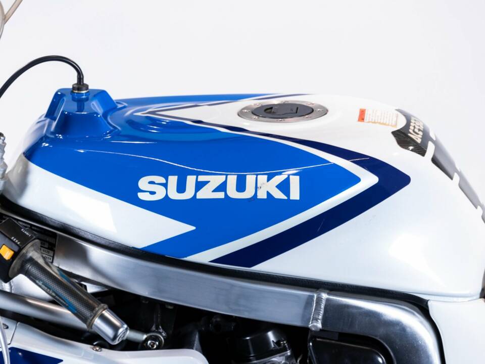 Image 8/50 of Suzuki DUMMY (1992)