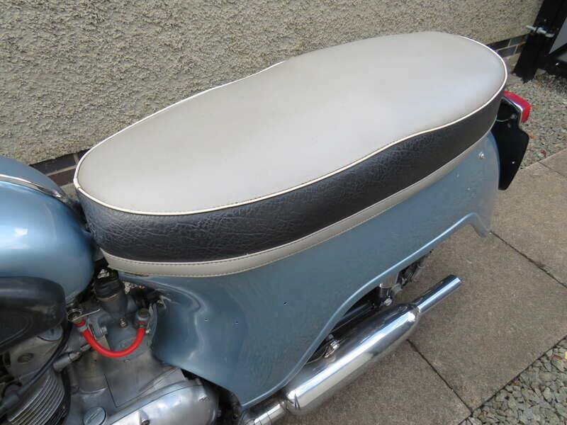 Bild 18/40 von Triumph DUMMY (1960)