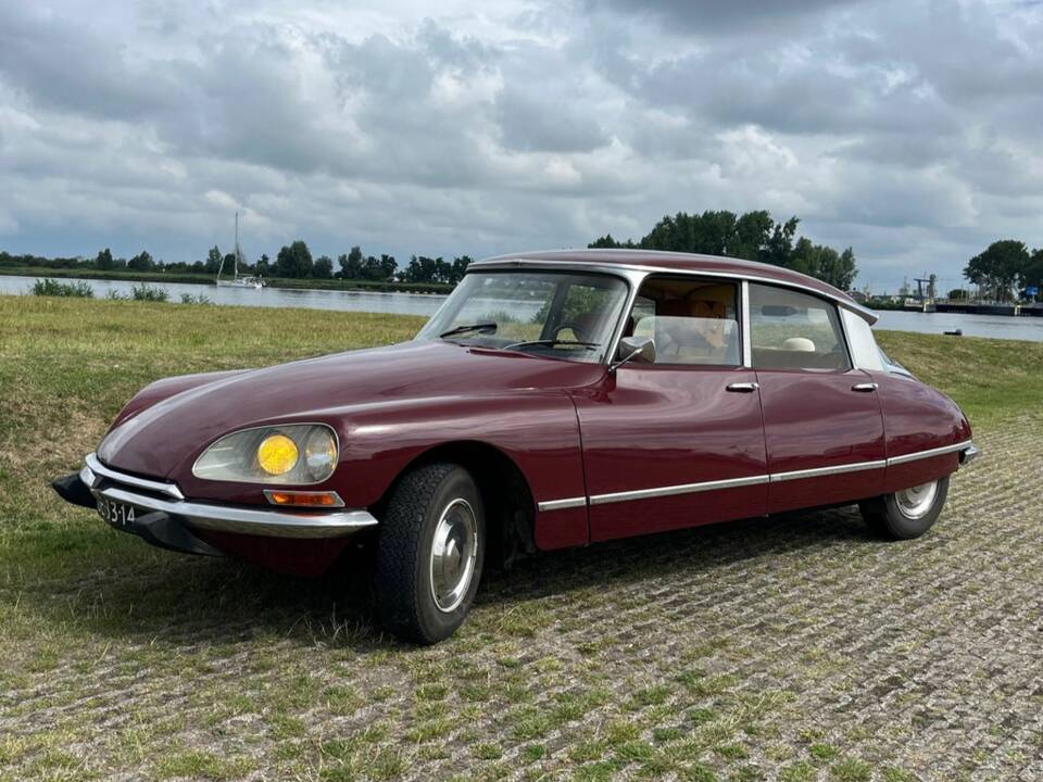 Imagen 3/8 de Citroën ID 19 (1968)