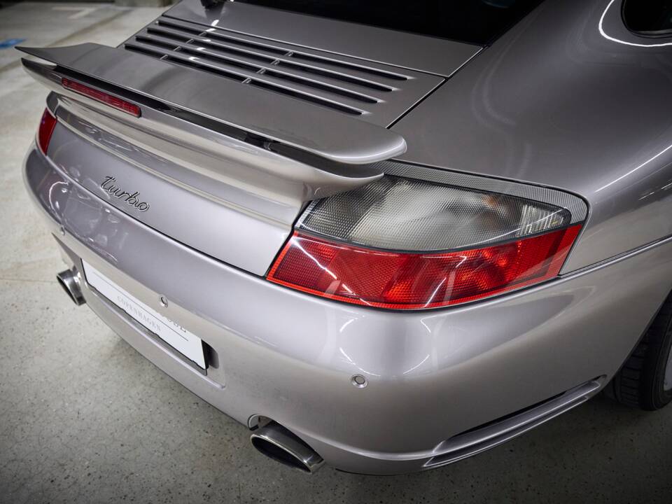 Image 21/98 of Porsche 911 Turbo (2000)