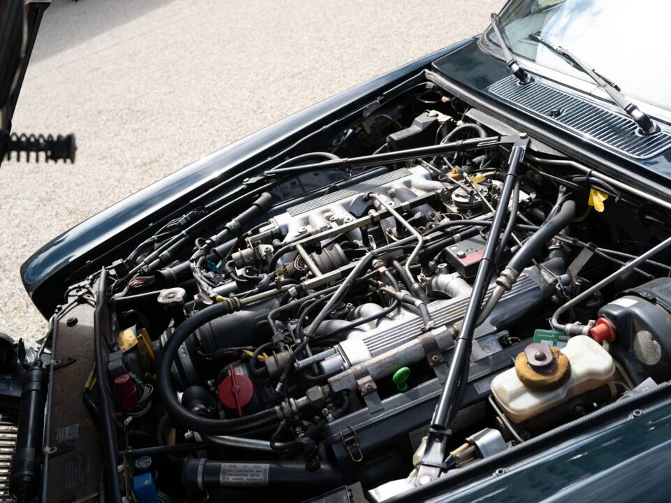 Bild 7/7 von Daimler Double Six (1991)