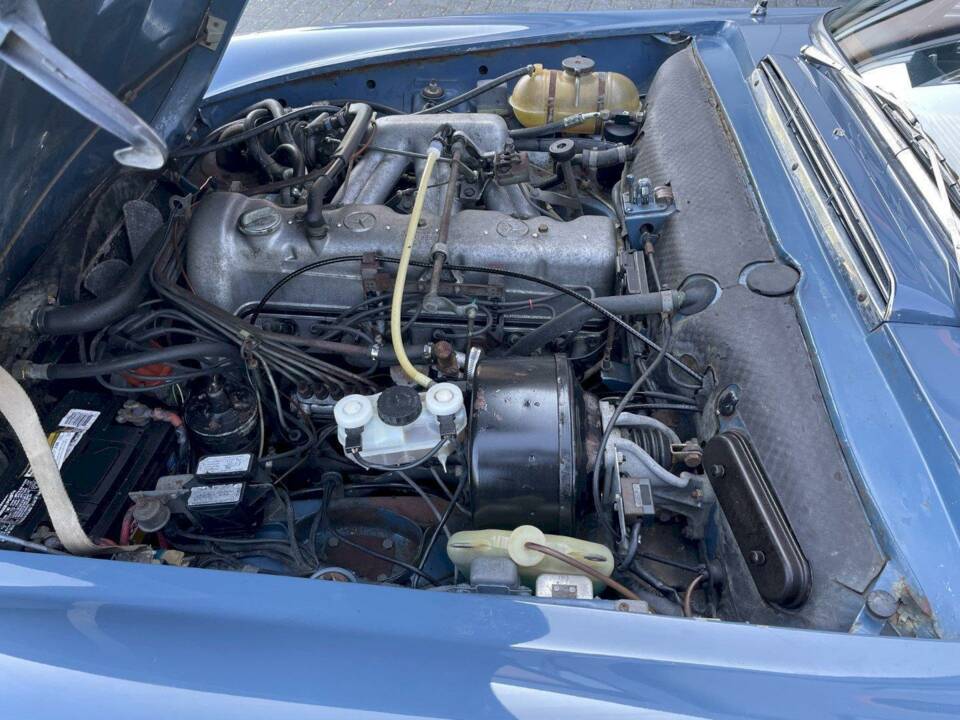 Image 26/36 of Mercedes-Benz 280 SL (1971)