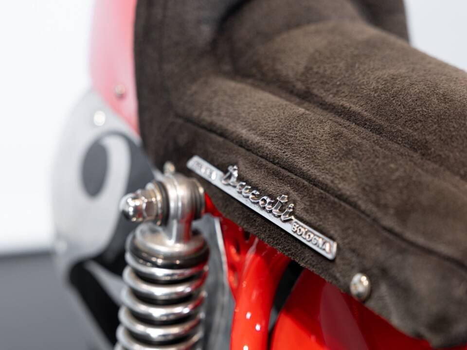 Image 27/34 de Ducati 125 Sport (1957)