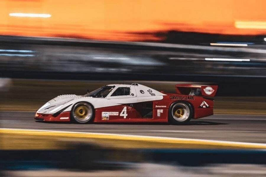 Image 27/28 of Lola T711 (1984)