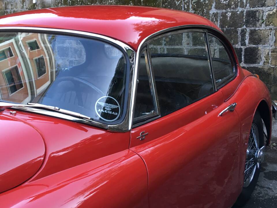 Image 2/37 of Jaguar XK 150 3.8 S FHC (1960)