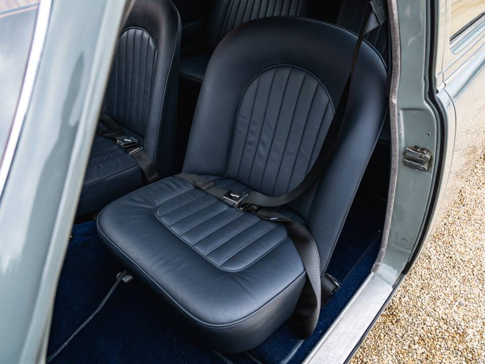 Bild 24/47 von Jaguar 3,4 Liter (1958)