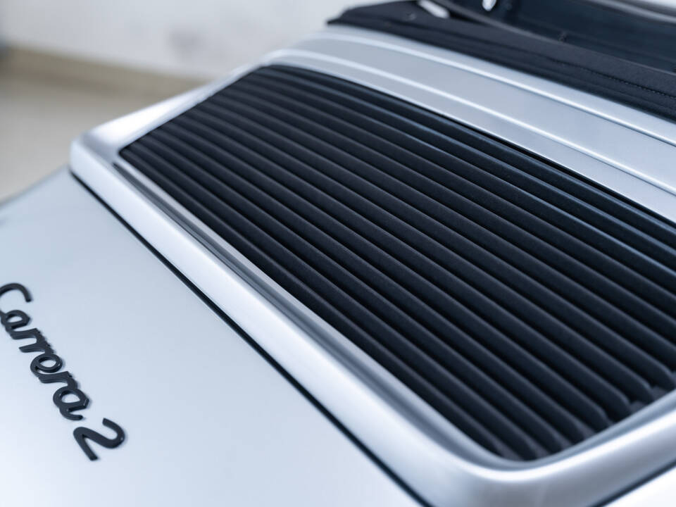 Image 36/45 of Porsche 911 Carrera 2 (1990)