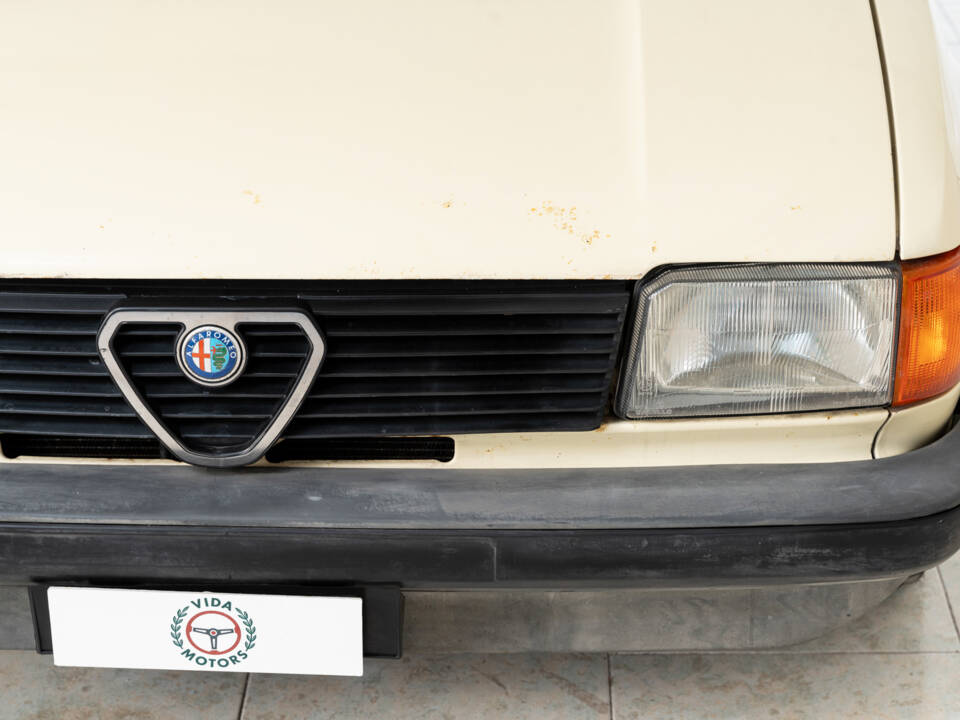 Immagine 25/83 di Alfa Romeo Alfasud 1.2 (1982)