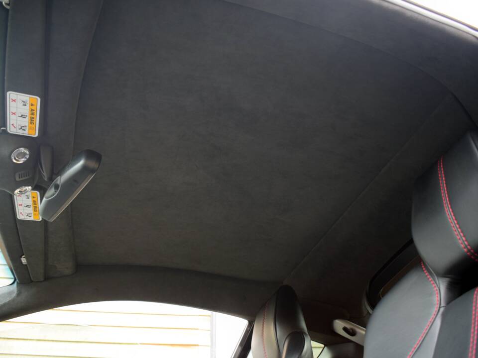 Afbeelding 27/50 van Aston Martin V8 Vantage (2009)