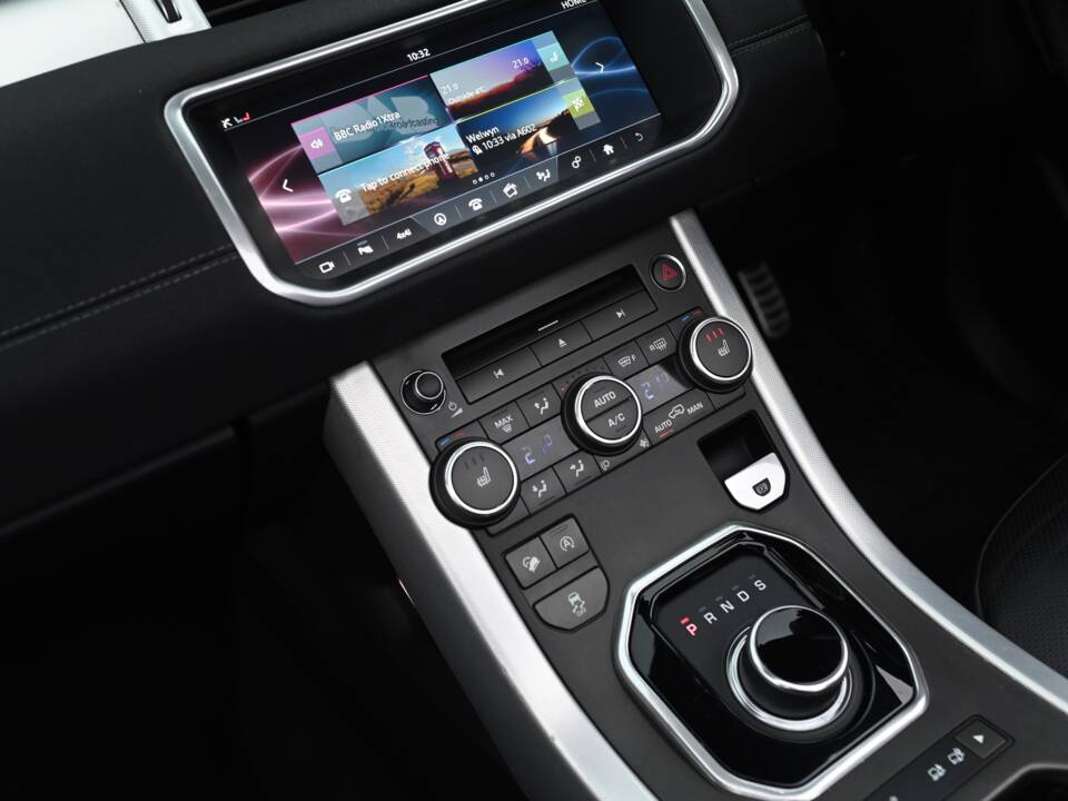 Bild 39/40 von Land Rover Range Rover Evoque TD4 (2016)