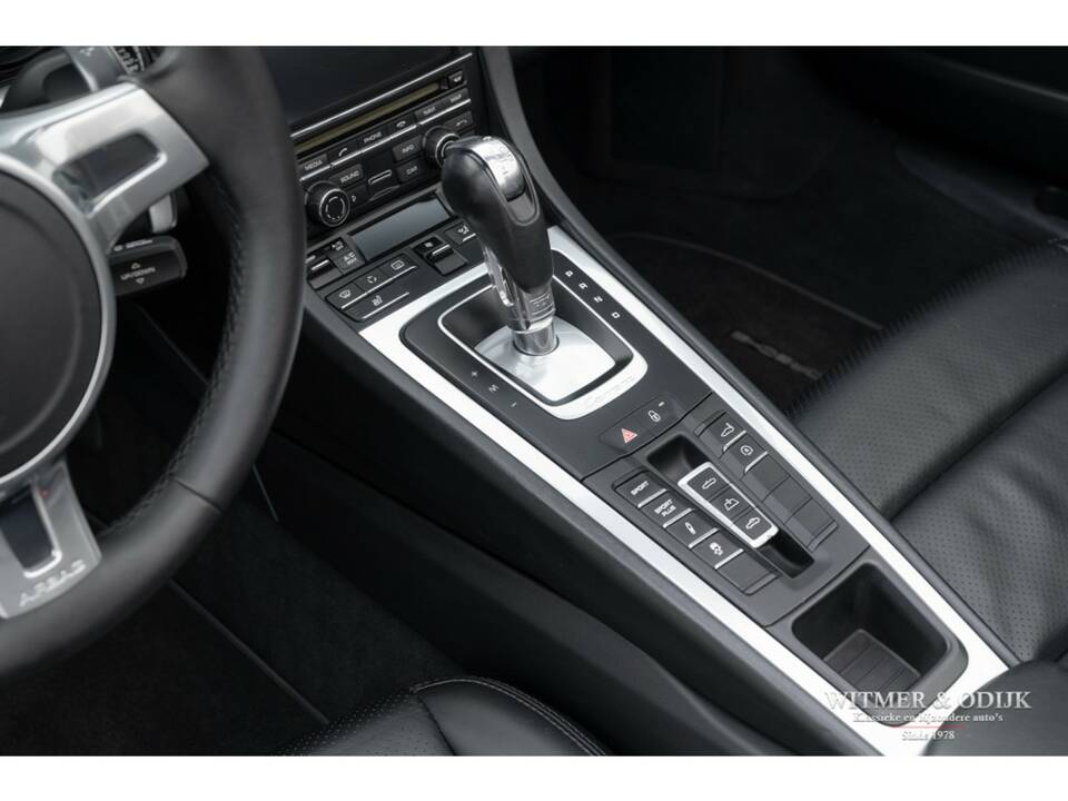 Image 17/28 de Porsche 911 Carrera S (2012)
