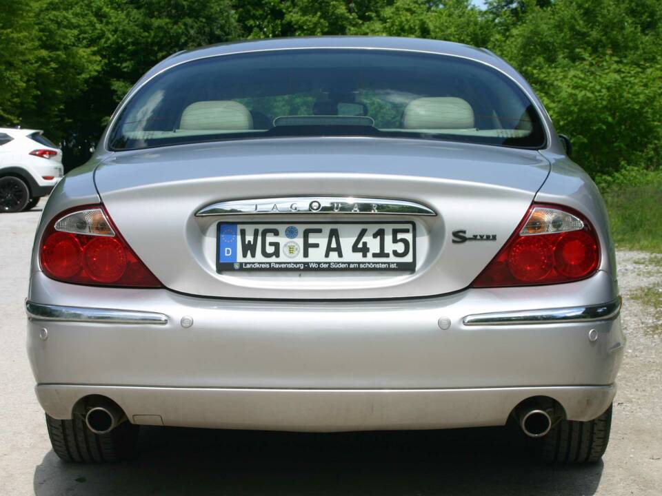 Bild 7/51 von Jaguar S-Type 4.0 V8 (2000)