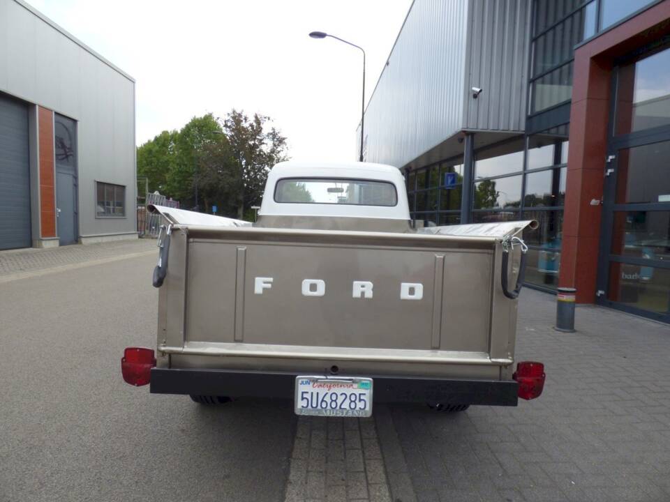 Image 8/19 of Ford F-100 (1955)